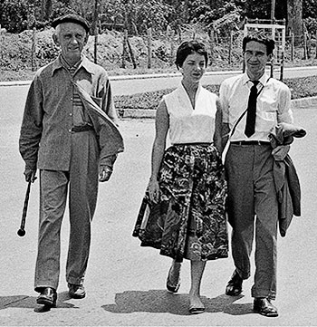 

Fernando González, Morelia Angulo y Gonzalo Arango - Fotografía © Guillermo Angulo (1958)