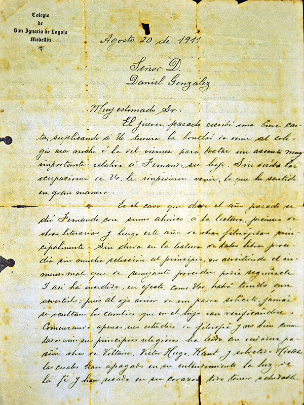Carta del padre rector Enrique Torres a Daniel González, padre de Fernando González, por medio de la cual lo expulsan del colegio San Ignacio de Loyola en 1911