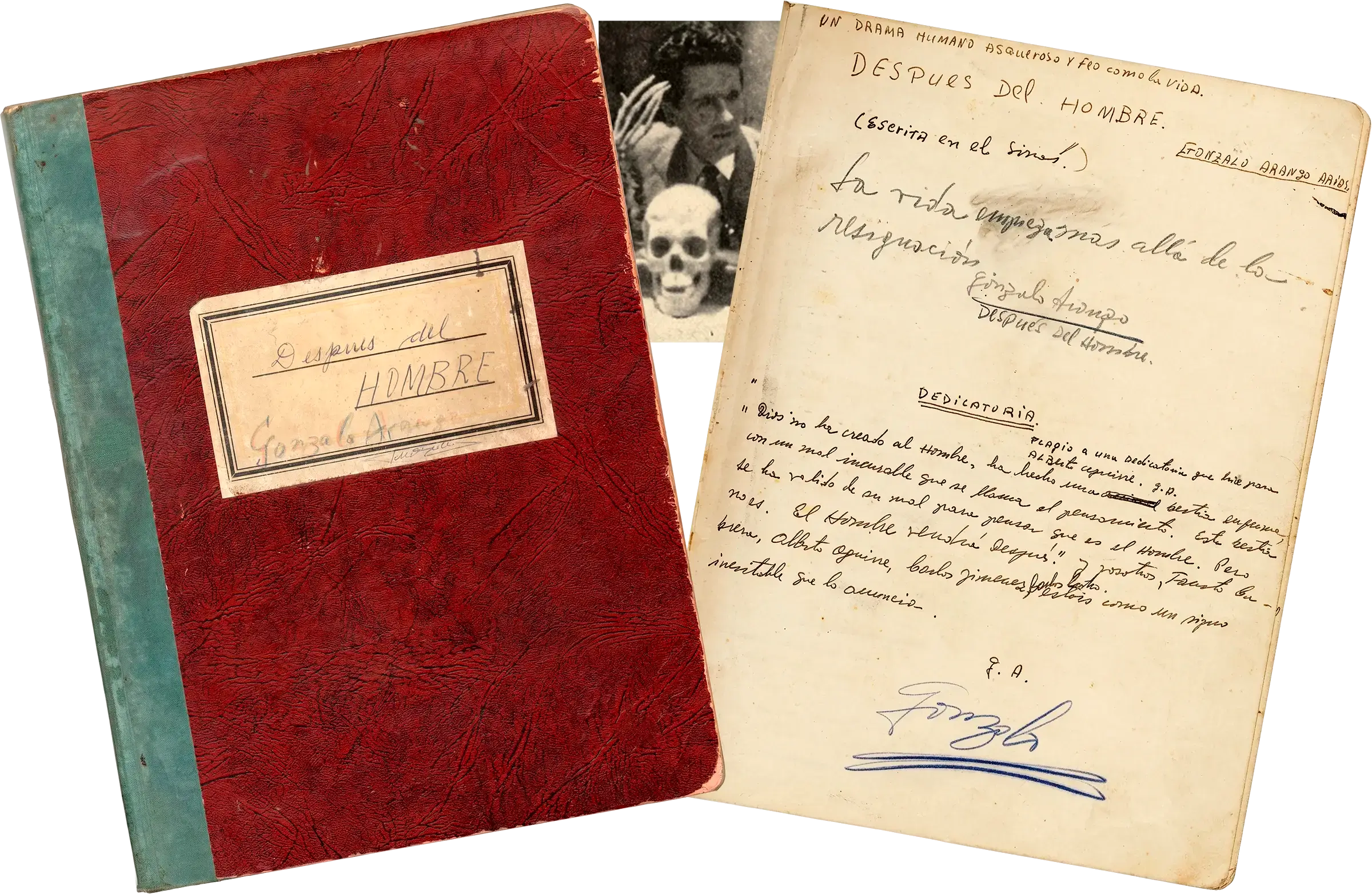 Cuaderno de tapas rojas y primera página manuscrita de Después del hombre; entre ambos asoman un retrato y una calavera.