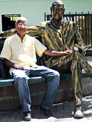 Retrato de Luis Javier Caicedo con Bernardo Arias Trujillo (La Virginia, Risaralda)